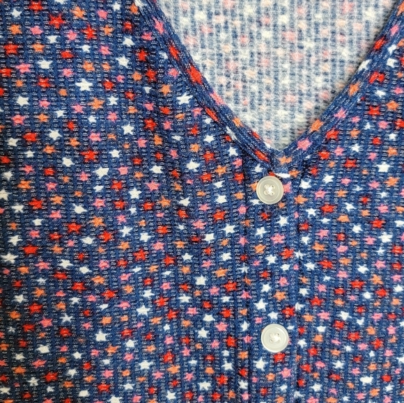 Lou & Grey | Star Print Button Front T-Shirt Vest Tank Top Size Medium - Picture 4 of 6